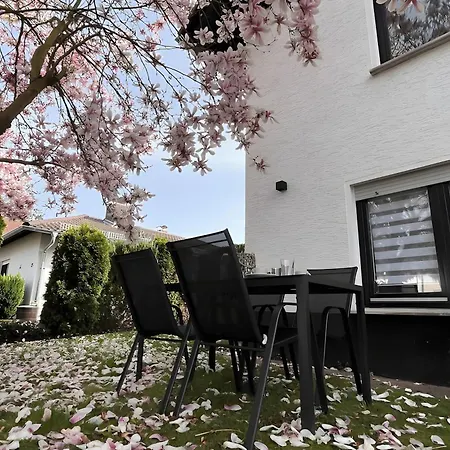 Goldbach Apartment *